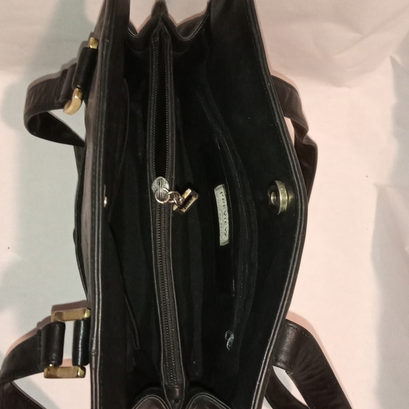 Preview Collection Handbag - Picture 6 of 10